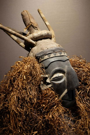 Yaka mask