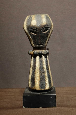 Lengola-Ituri figure