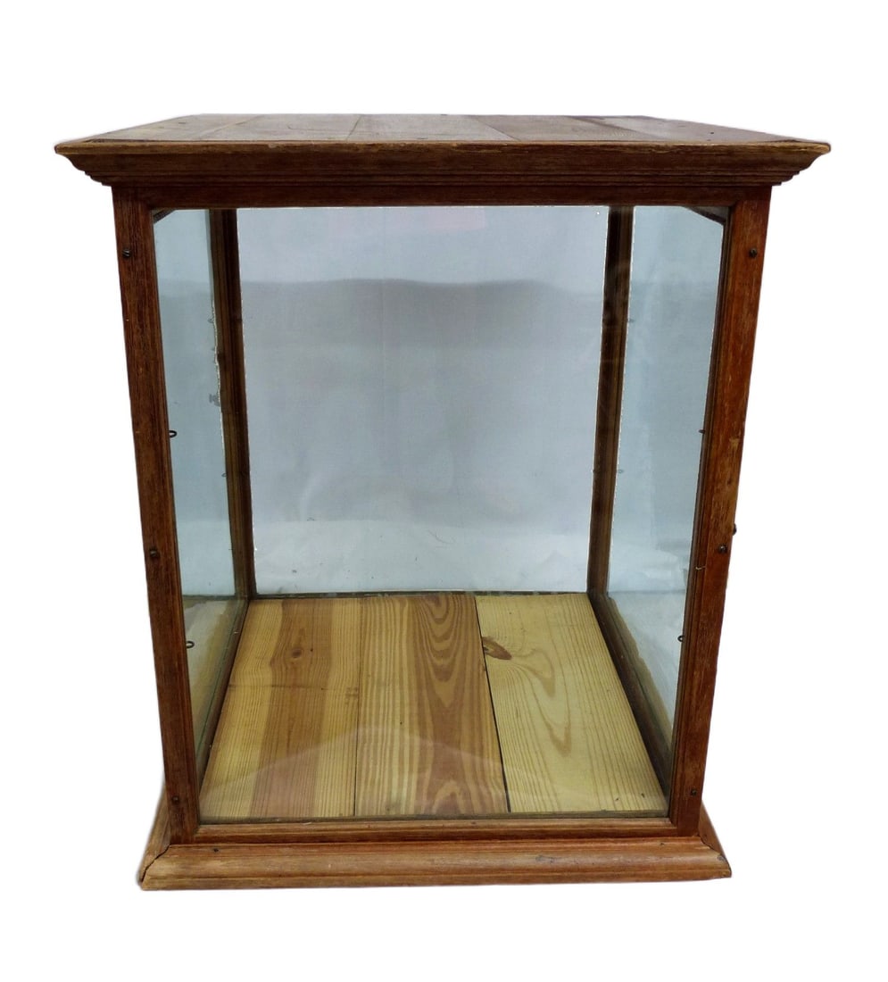 Oak & Glass 3 Shelve Display Cabinet (1 of 6)