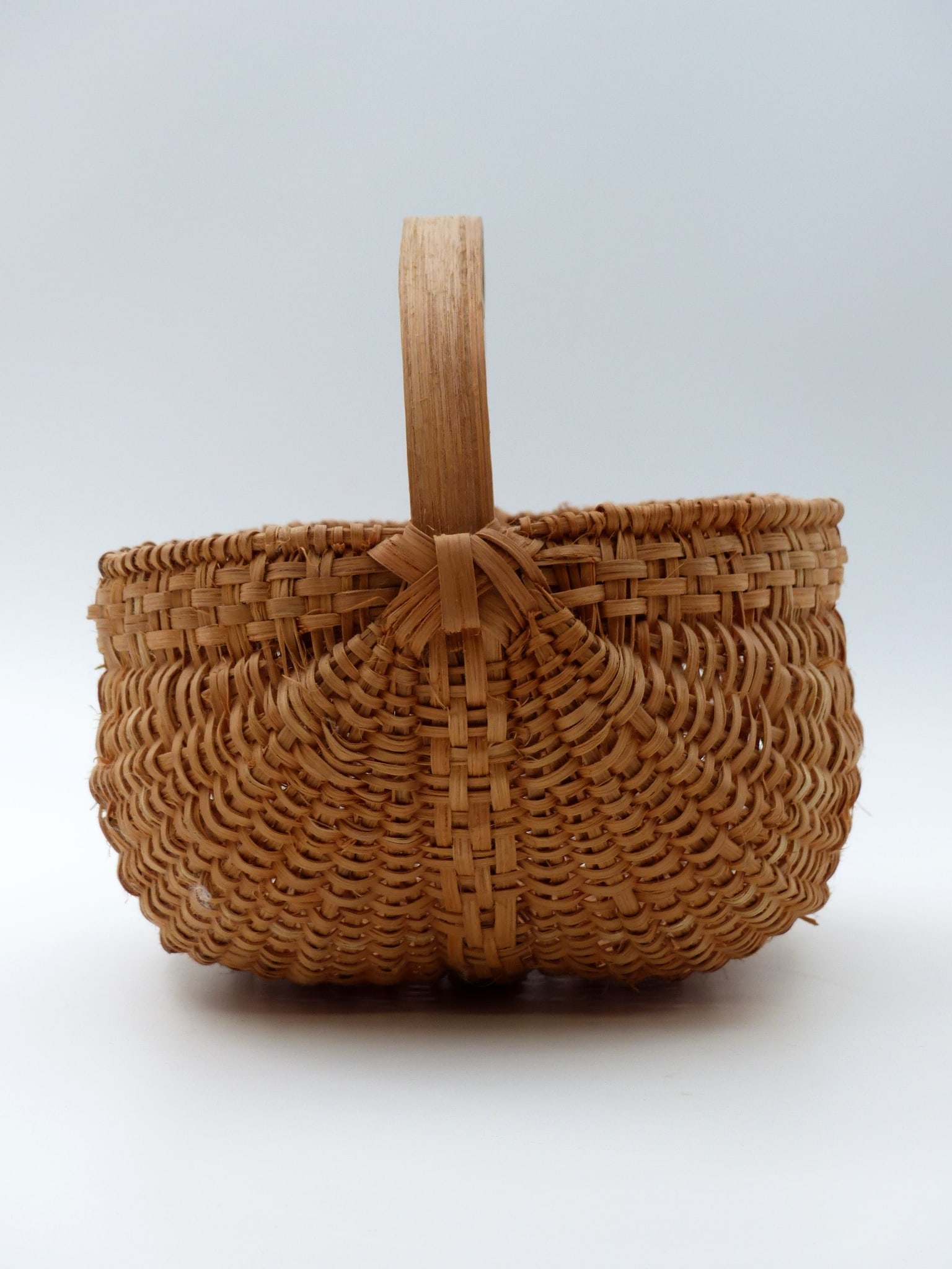 Buttocks Split Oak Basket (1 of 6)