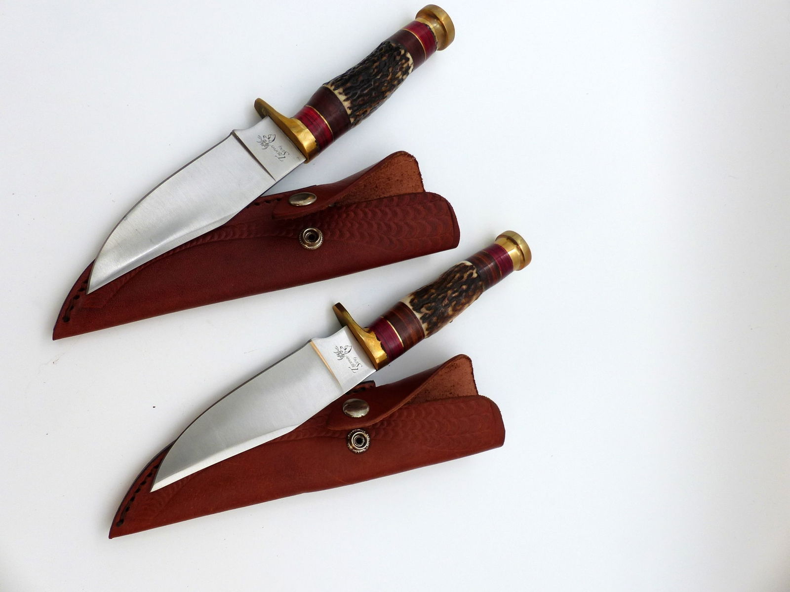 2 Trophy Stag Knives (1 of 6)