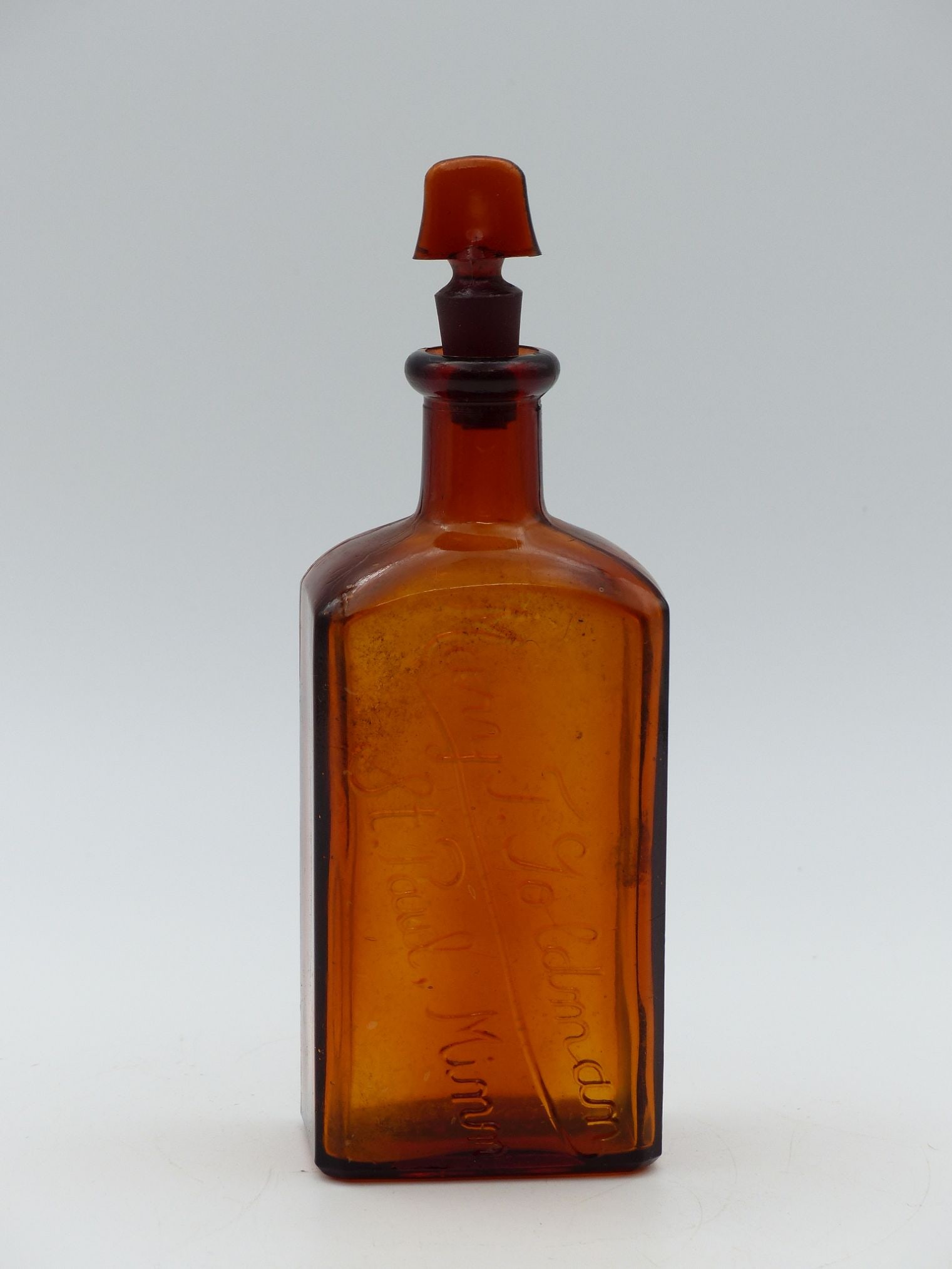 Mary Tea Coleman Amber Bottle with Glass Stopper (1 of 6)