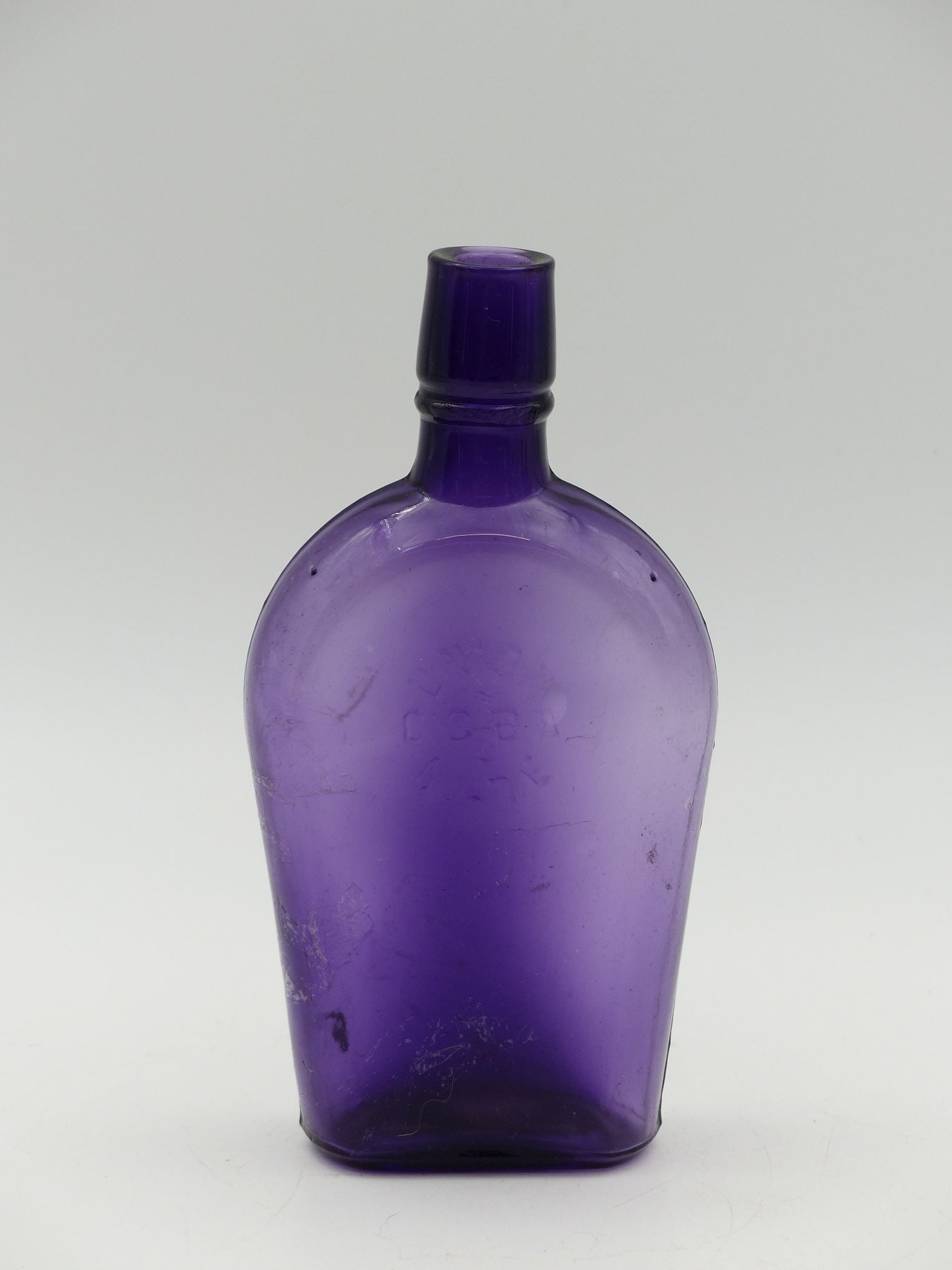 Amethyst Horseshoe Union Flask (1 of 8)