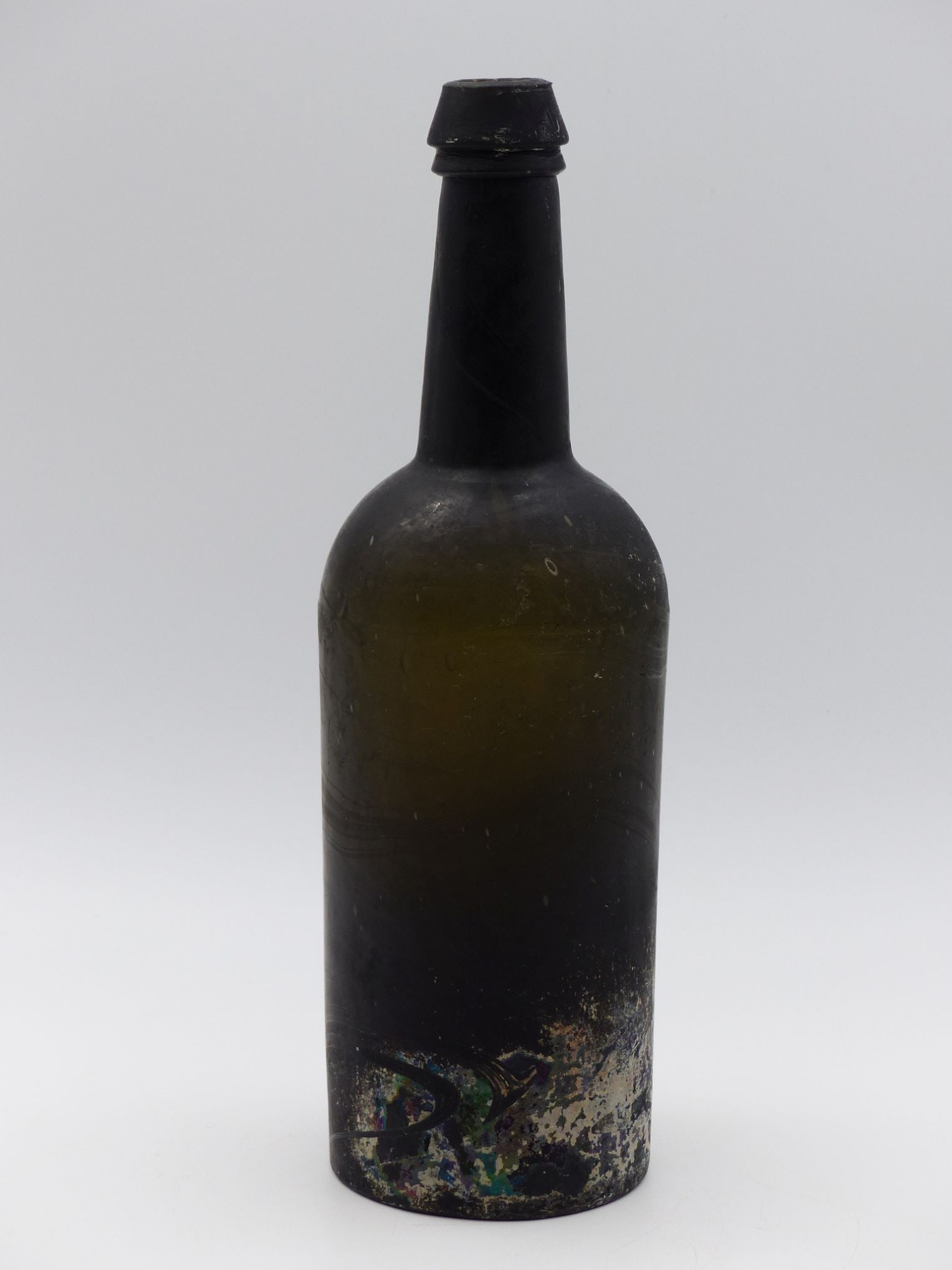 1860 Olive Rum Bottle with Pontil (1 of 7)