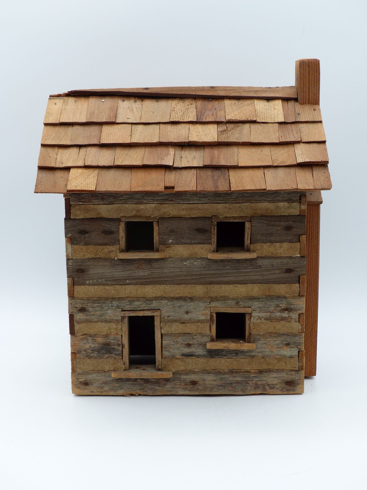 Miniature Log Cabin with Shake Shingles (1 of 6)