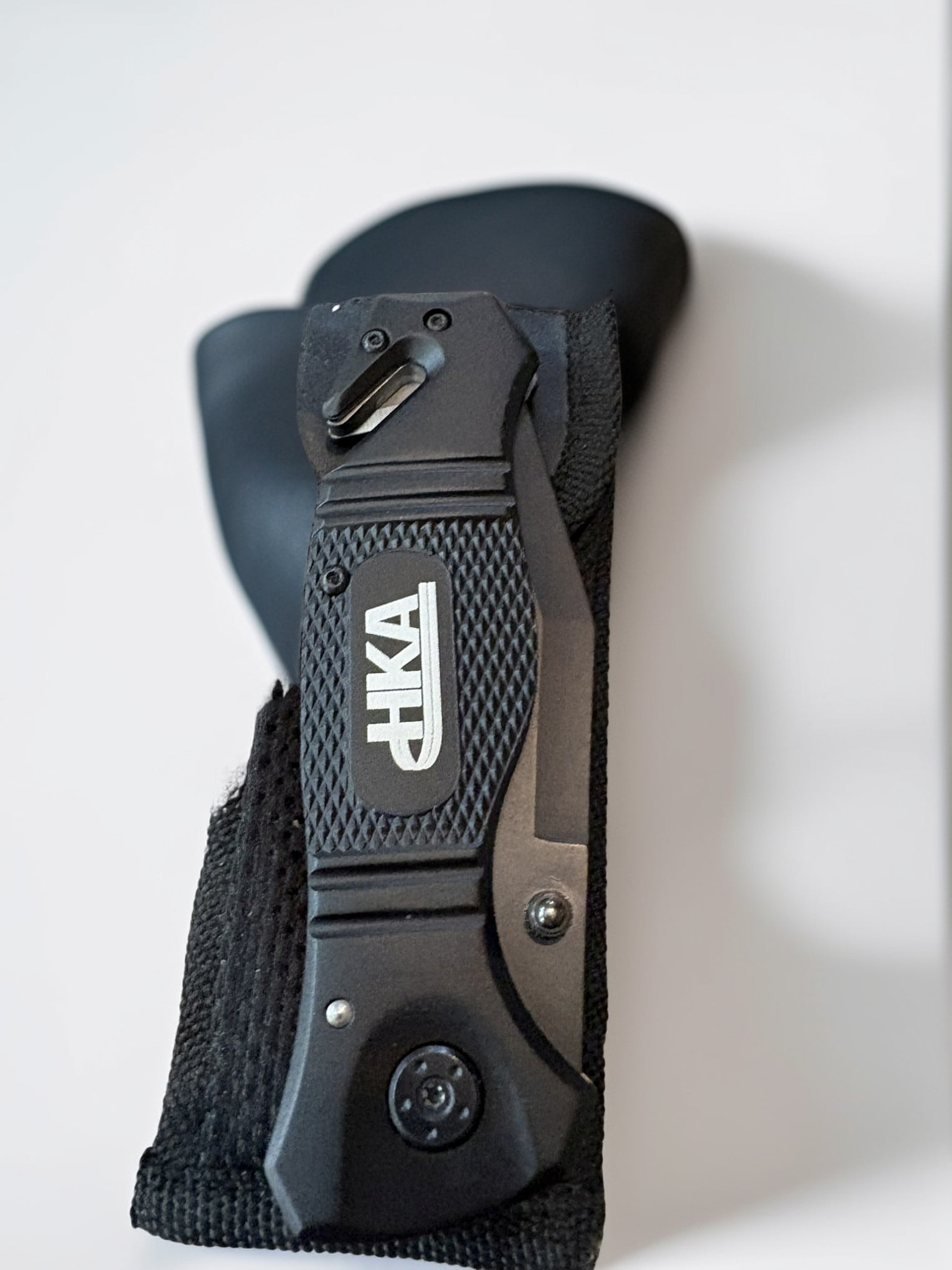 Collection of Three Tactical and Utility Folding Knives (1 of 4)