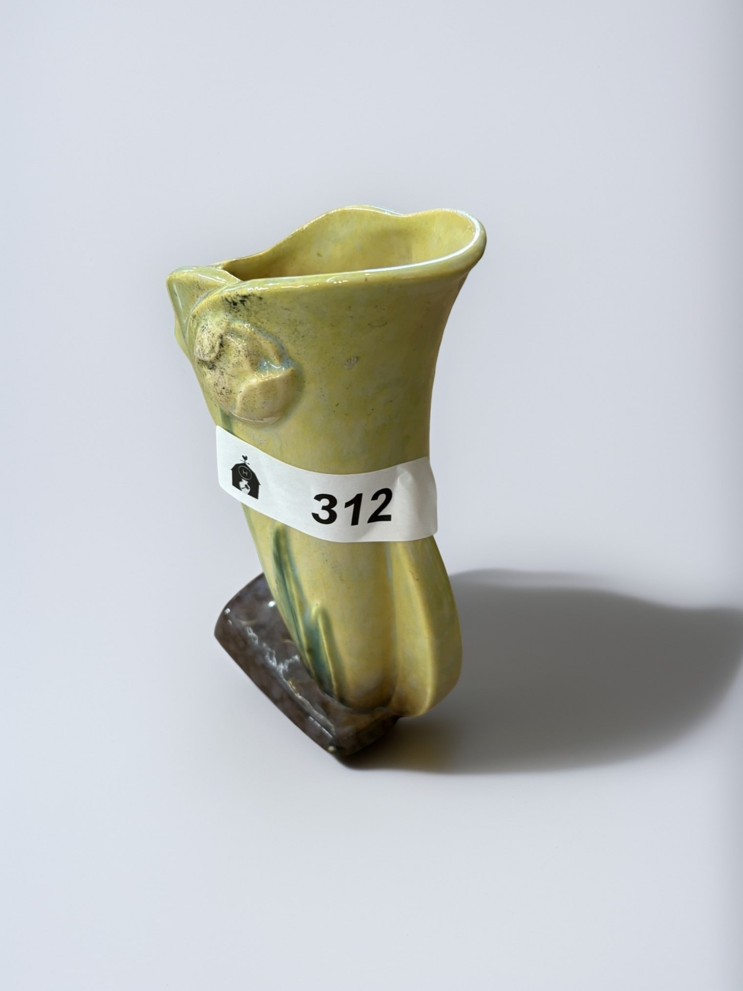 Roseville Pottery Zephyr Lily Vase (1 of 3)