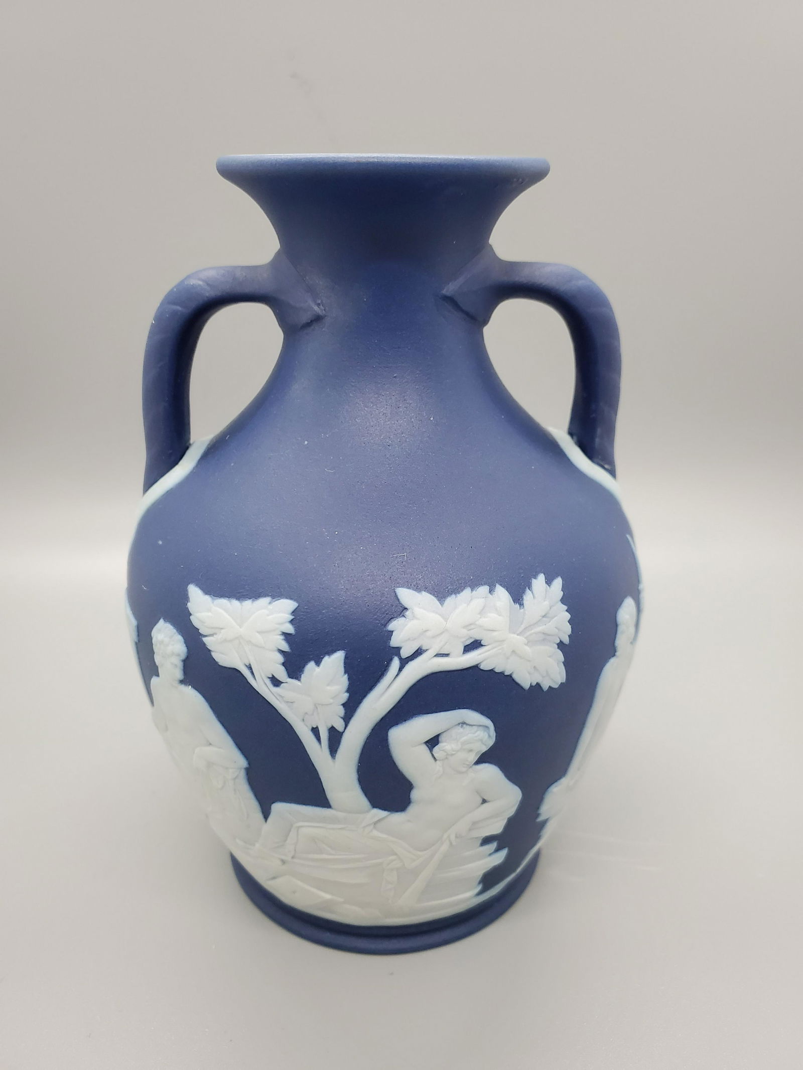 Vintage Wedgwood Jasperware  Cobalt Blue Small Vase (1 of 2)