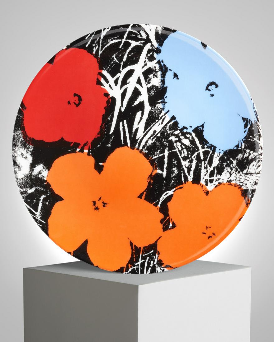 Andy Warhol (after) - "Flowers" Porcelain Plate: Andy Warhol (after) - "Flowers" Porcelain Plate_x000D_ _x000D_ Assiette Andy Warhol en porcelaine de Limoges_x000D_ Basée sur l'oeuvre "Flowers on White", 1964-65_x000D_ Fabriquée en France_