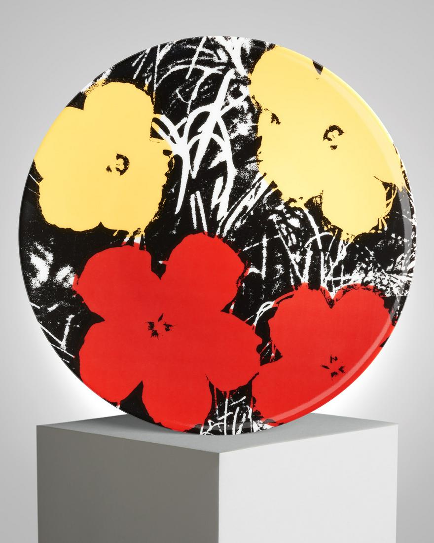 Andy Warhol (after) - "Flowers" Porcelain Plate: Andy Warhol (after) - "Flowers" Porcelain Plate_x000D_ _x000D_ Assiette Andy Warhol en porcelaine de Limoges_x000D_ Basée sur l'oeuvre "Flowers on White", 1964-65_x000D_ Fabriquée en France_