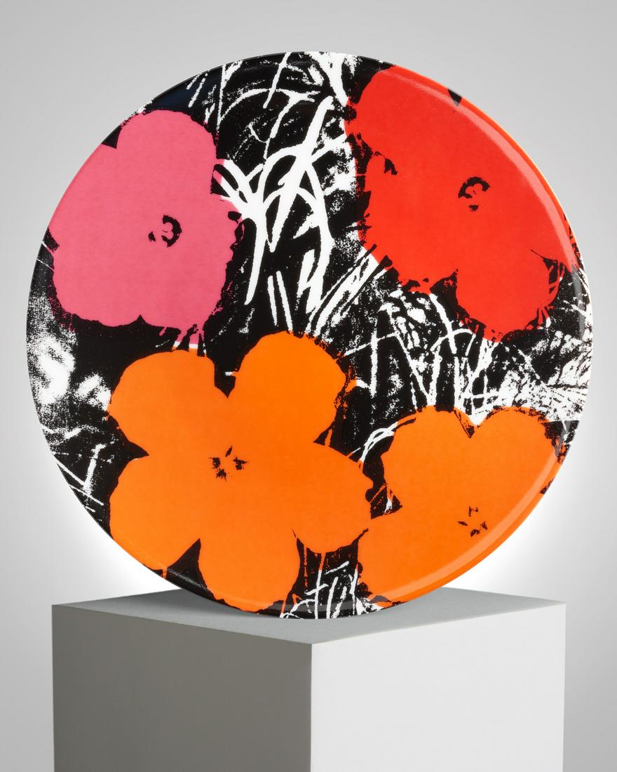 Andy Warhol (after) - "Flowers" Porcelain Plate: Andy Warhol (after) - "Flowers" Porcelain Plate_x000D_ _x000D_ Assiette Andy Warhol en porcelaine de Limoges_x000D_ Basée sur l'oeuvre "Flowers on White", 1964-65_x000D_ Fabriquée en France_