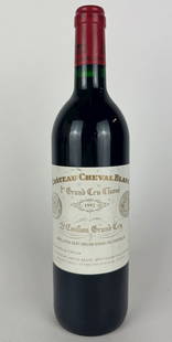 Vin - Cheval Blanc 1992: Vin - Cheval Blanc 19921 bottle 0.75L1992Saint Emillion Grand Cru Good condition