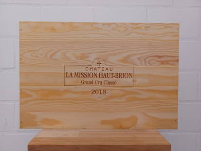 Vin - La Mission Haut Brion - 2018: Vin - La Mission Haut Brion - 2018Caisse en bois de 6 Bouteilles 0.75Cl2018cru classé - Bordeaux - Pessac-Léognan - RougeTrès bon état Wooden case of 6 bottles 0.75cl2018class classified -