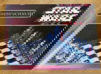 Star Wars - The Empire Strikes Back Chess Game, 1999: Star Wars - The Empire Strikes Back Chess Game, 1999Chess Game. Includes English and German manual. The pieces are up to 10 cm in height: Boba Fett, Jango Fett, The Mandalorian, Darth Vader, Han
