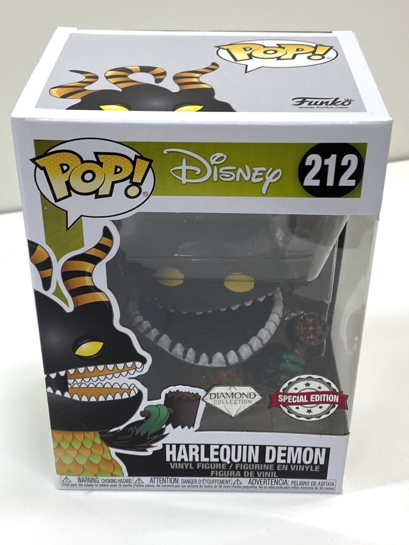 Disney - Pop! Harlequin Demon: Disney - Pop! Harlequin Demon Vinyl bobble-head figure in original box. Box dimensions: 17 x 12.5 x 9.5 cmFigurine à tête branlante en vinyle dans sa boîte d'origineDimensions de la boîte : 17 x 1