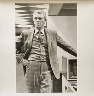 Steve McQueen - photographic print: Steve McQueen - photographic printPhotographic print on paperExtracted from the portfolio "Steve McQueen and James Dean" with preface by H.S.H. Albert of MonacoPublisher: Jay Gatsby, Monaco,