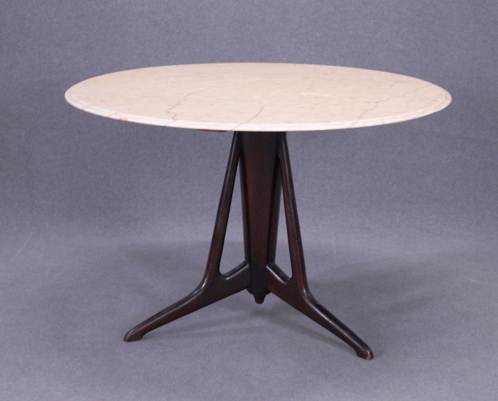 ICO PARISI (Attr.). Table with marble top (1 of 3)