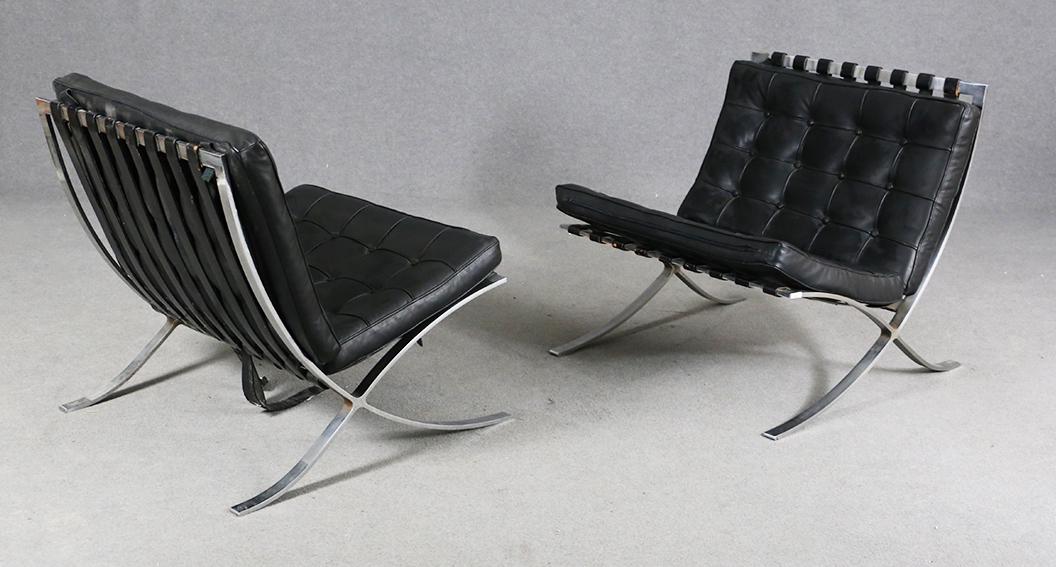 MIES VAN DER ROHE-KNOLL. Rare Barcelona armchairs (1 of 2)