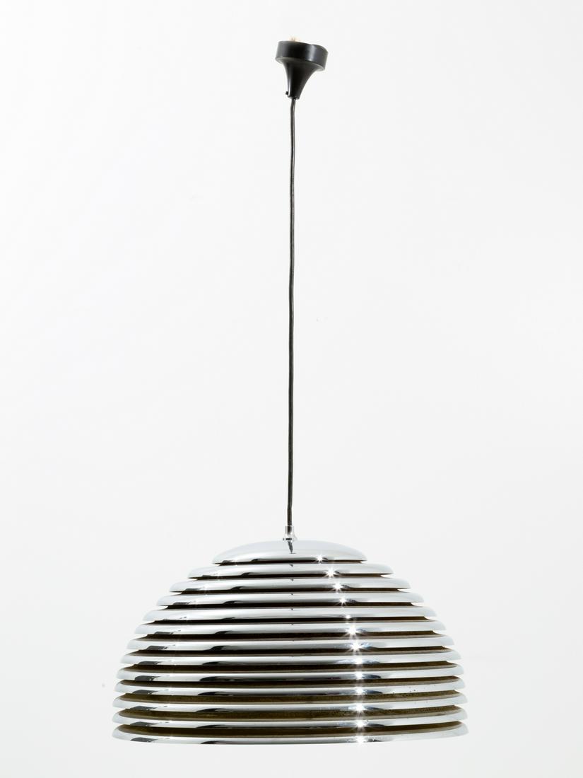 KAZUO MOTOZAWA for STAFF. Metal chandelier: KAZUO MOTOZAWA (1945) per STAFF. Lampadario in metallo cromato. Anni '70. Mis. Alt. cm. 90 Diam. cm. 50 ca. Val. 700/1000