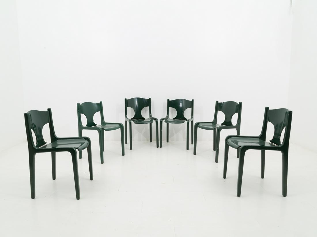 AUGUSTO SAVINI for POZZI. Six wooden chairs: AUGUSTO SAVINI per POZZI. Sei sedie in legno laccato verde. Anni '60-'70. Val. 1800/2000