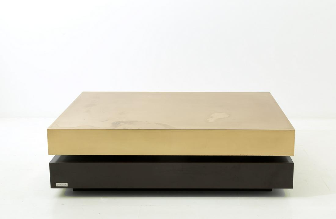 GABRIELLA CRESPI. 'Plurimi' table. Certificated: GABRIELLA CRESPI (Saronno, 1922 - Milano, 2017). Tavolo scultura in legno, ottone e laminato composto da due blocchi sovrapposti e da un meccanismo che ne permette lo scorrimento per l'ampliamento del