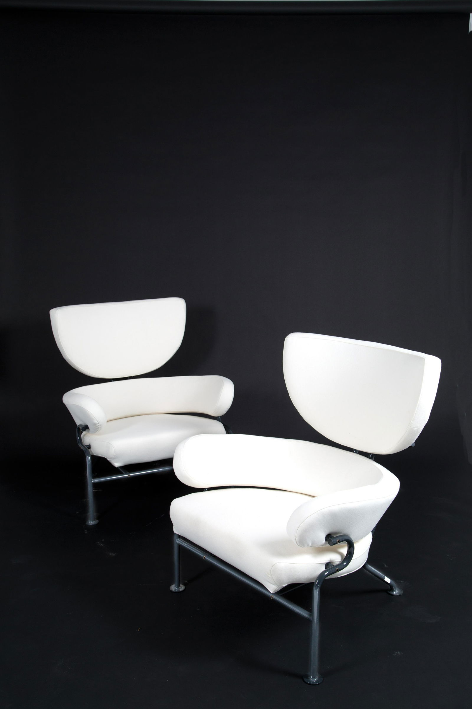 FRANCO ALBINI-POGGI PAVIA. Pair of PL19 armchairs: FRANCO ALBINI (Robbiate, 1905 - Milano, 1977) per POGGI PAVIA. Coppia di poltrone modello PL19. Fine anni '50. Mis. Lung. cm. 74 Alt. cm. 90 Prof. cm. 65 ca.