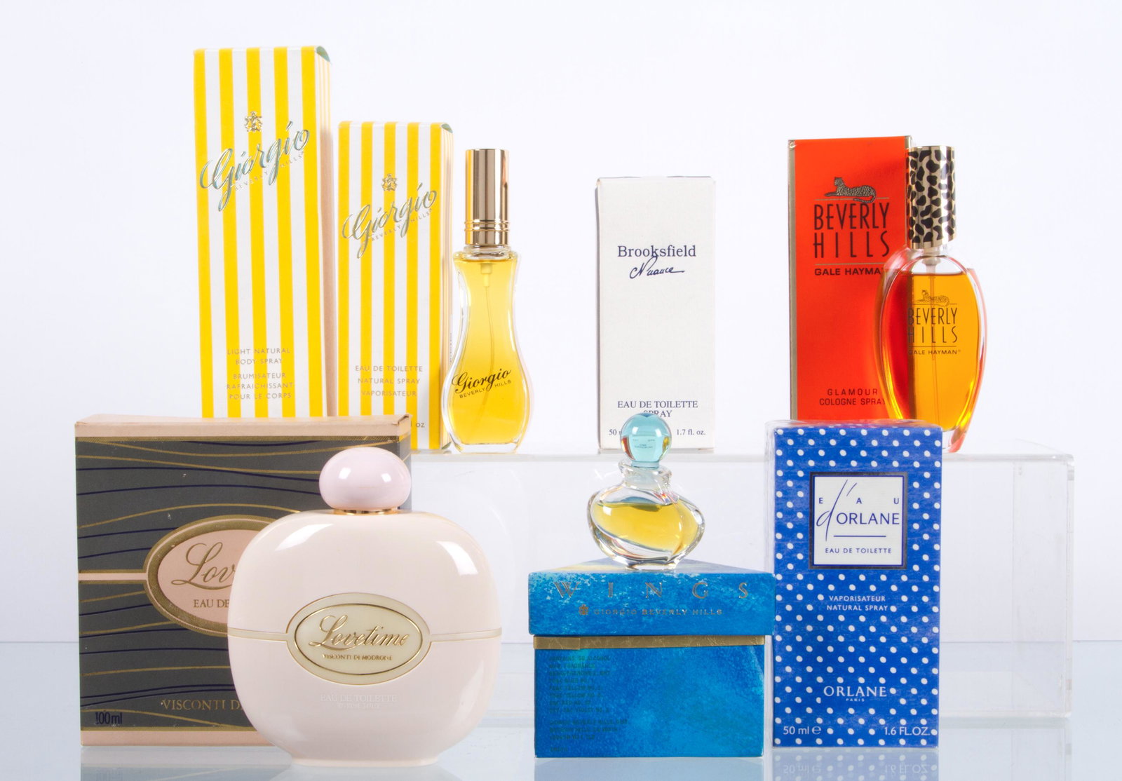 Seven vintage perfumes: Lotto composto da sette profumi mai usati - Wings Extraordinary Parfum di GIORGIO BEVERLY HILLS. 7,5 ml - Beverly Hills Glamour cologne spray di GALE HAYMAN. 50 ml - GIORGIO BEVERLY HILLS Eau de Toile