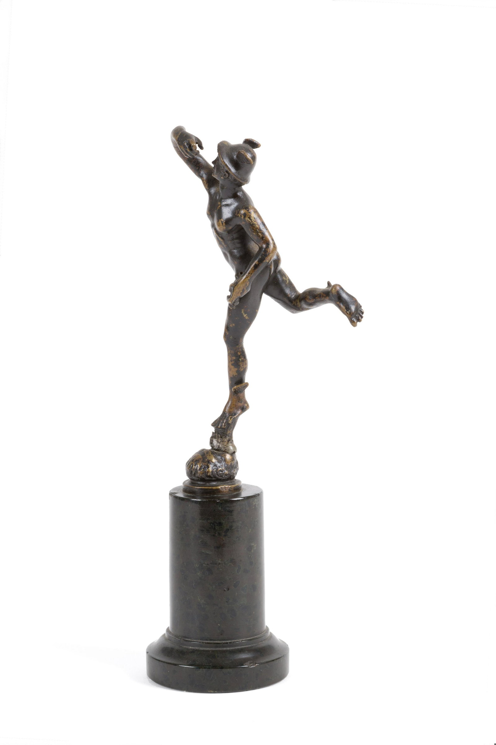 Bronze sculpture depicting Mercury. 20th cent: Scultura in bronzo patinato raff. ''MERCURIO''. Base in marmo. Inizi XX secolo. Mis. Alt. cm. 24 Diam. cm. 6 ca. Val. 200/300