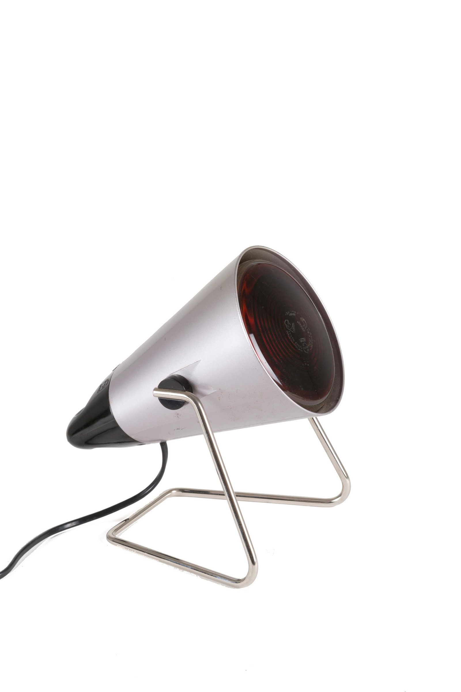 CHARLOTTE PERRIAND for PHILIPS. Lamp KL7500: CHARLOTTE PERRIAND (Parigi, 1903-1999) per PHILIPS. Lampada KL7500 Infraphil orientabile a raggi infrarossi, color acciaio. Anni '60-'70. Mis. Lung. cm. 21.5 Alt. cm. 18 ca. Val. 200/300