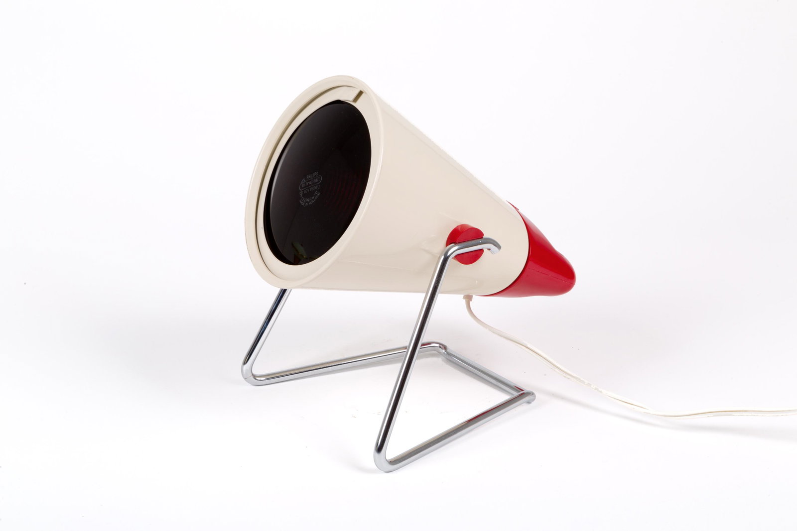 CHARLOTTE PERRIAND for PHILIPS. Lamp KL7500: CHARLOTTE PERRIAND (Parigi, 1903-1999) per PHILIPS. Lampada KL7500 Infraphil orientabili a raggi infrarossi, color burro e rosso con base in acciaio. Anni '60-'70. Difetti. Mis. Lung. cm. 21.5 Alt. cm