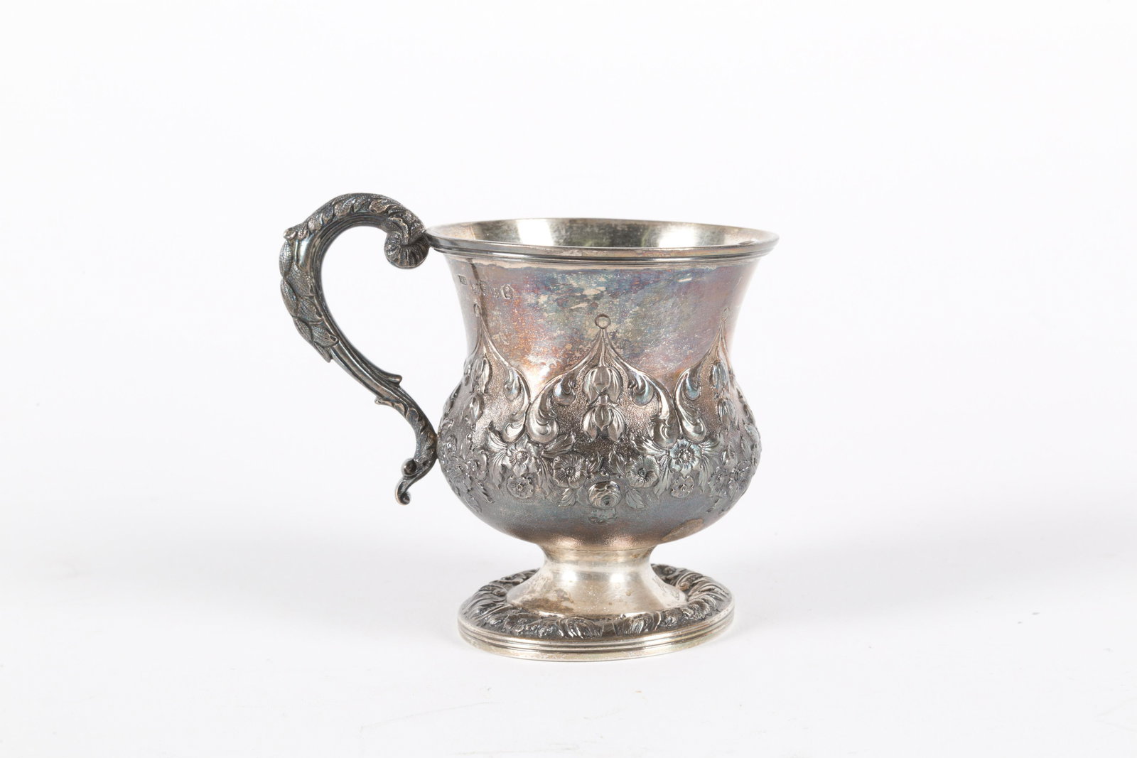 Small silver tankard, gr. 130 ca. Early 20th c. (1 of 3)