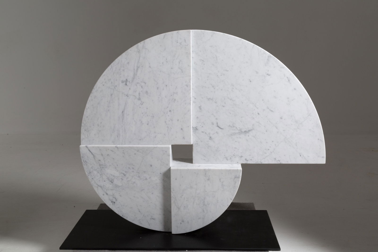 ANGELO MANGIAROTTI for SKIPPER. Marble sculpture (1 of 5)