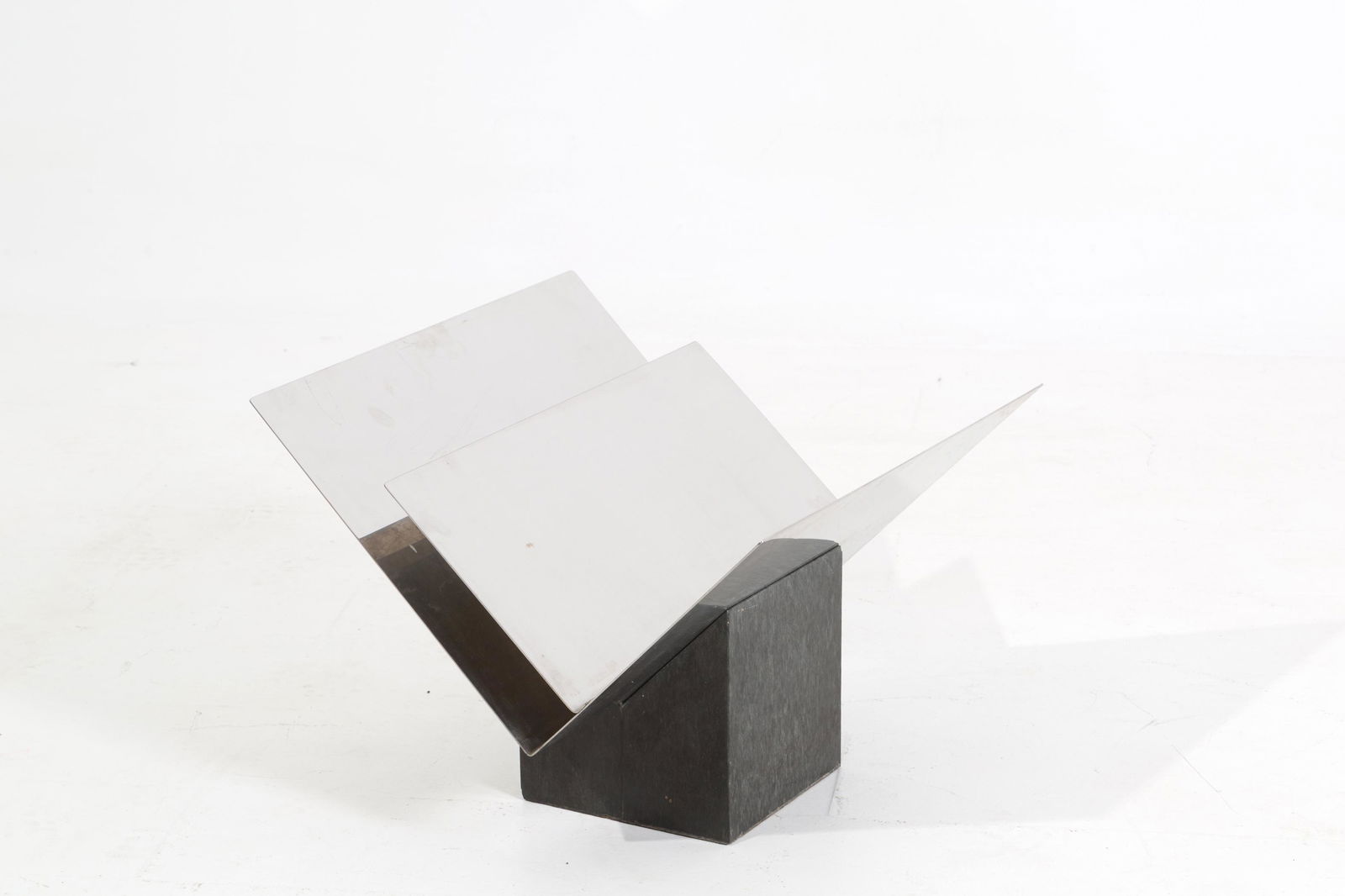 GRAMIGNA & MAZZA for KRUPP. Magazine rack. 1960s (1 of 3)