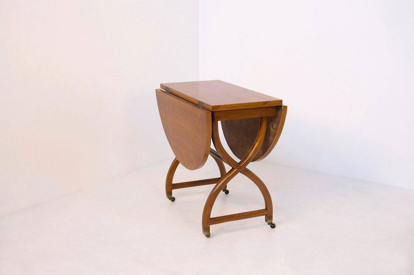 PAOLO BUFFA (Attr). Wooden table. 1950s (1 of 4)
