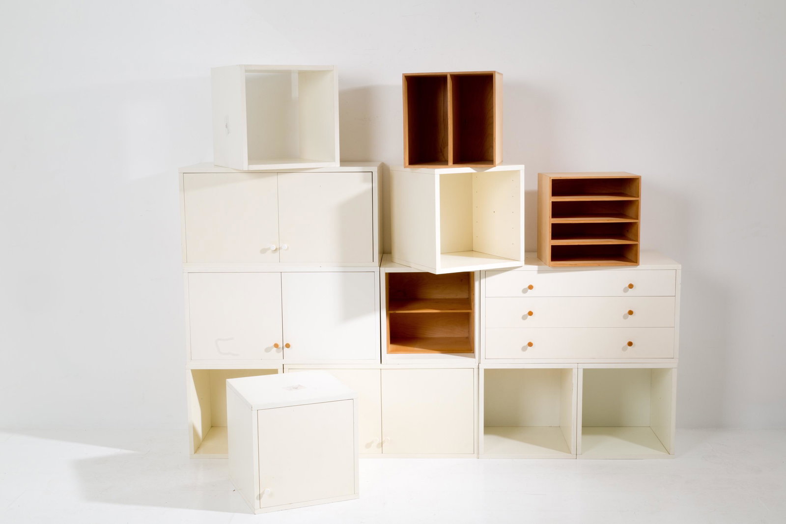 A. ASTORI DE PONTI and E. MARI for DRIADE. Cubes (1 of 5)