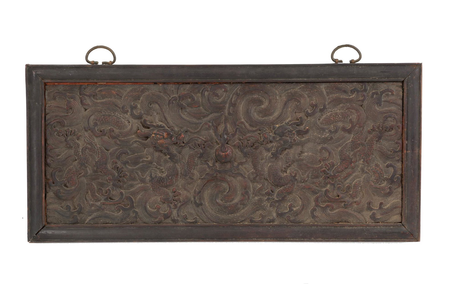 Panel in carved wood. China: Panel in carved wood "DRAGON IN THE CLOUDS". China. 38.5x85.5 cm approx. Pannello in legno intagliato raff. "DRAGO TRA LE NUVOLE". Cina. 