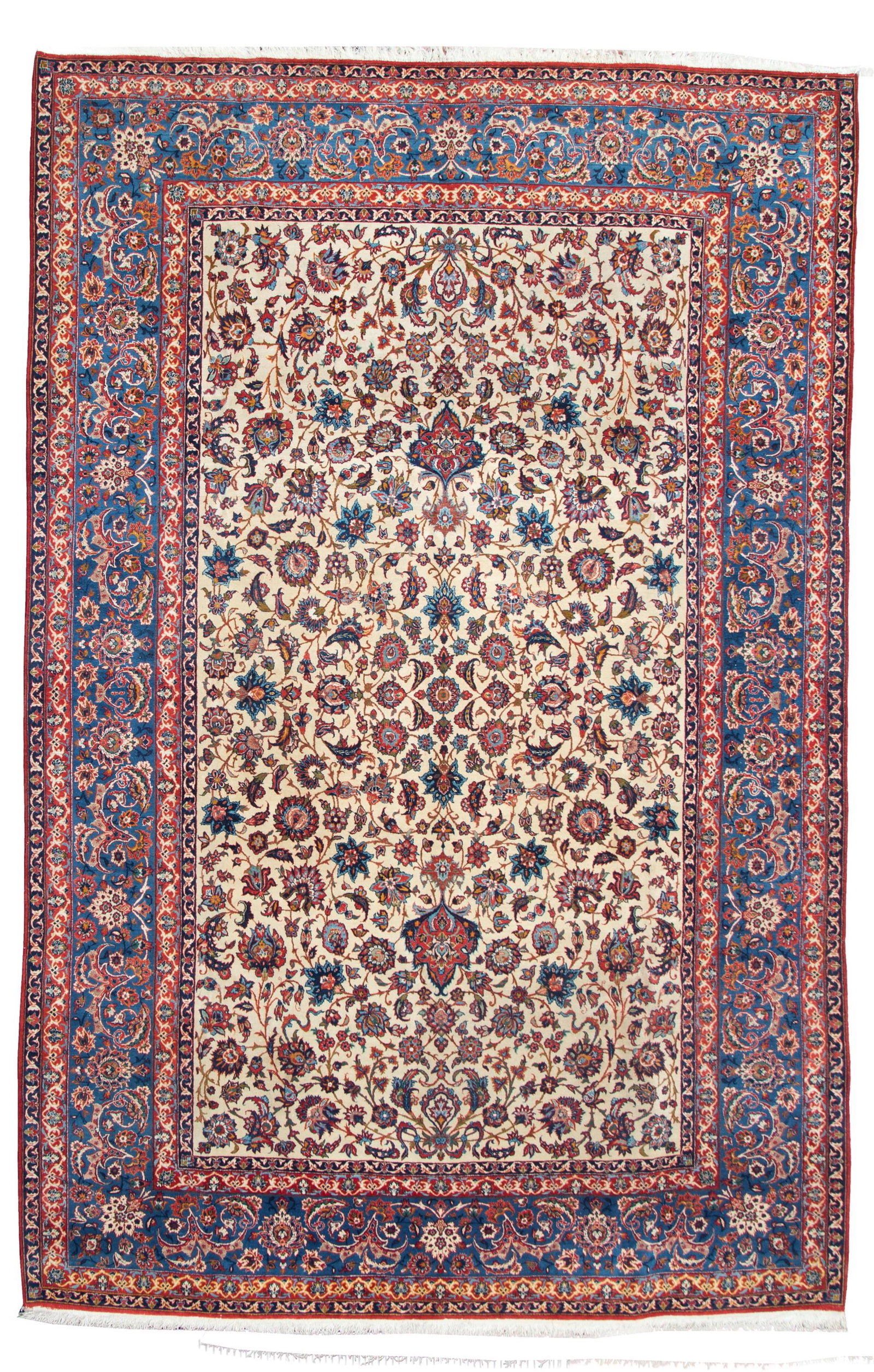 Isfahan carpet: Isfahan carpet. Persia. Second half of the 20th century. Excellent state of conservation. 394x268 cm approx. Tappeto Isfahan. Persia. Seconda meta' del XX secolo. Ottimo stato di conservazione. 394x26