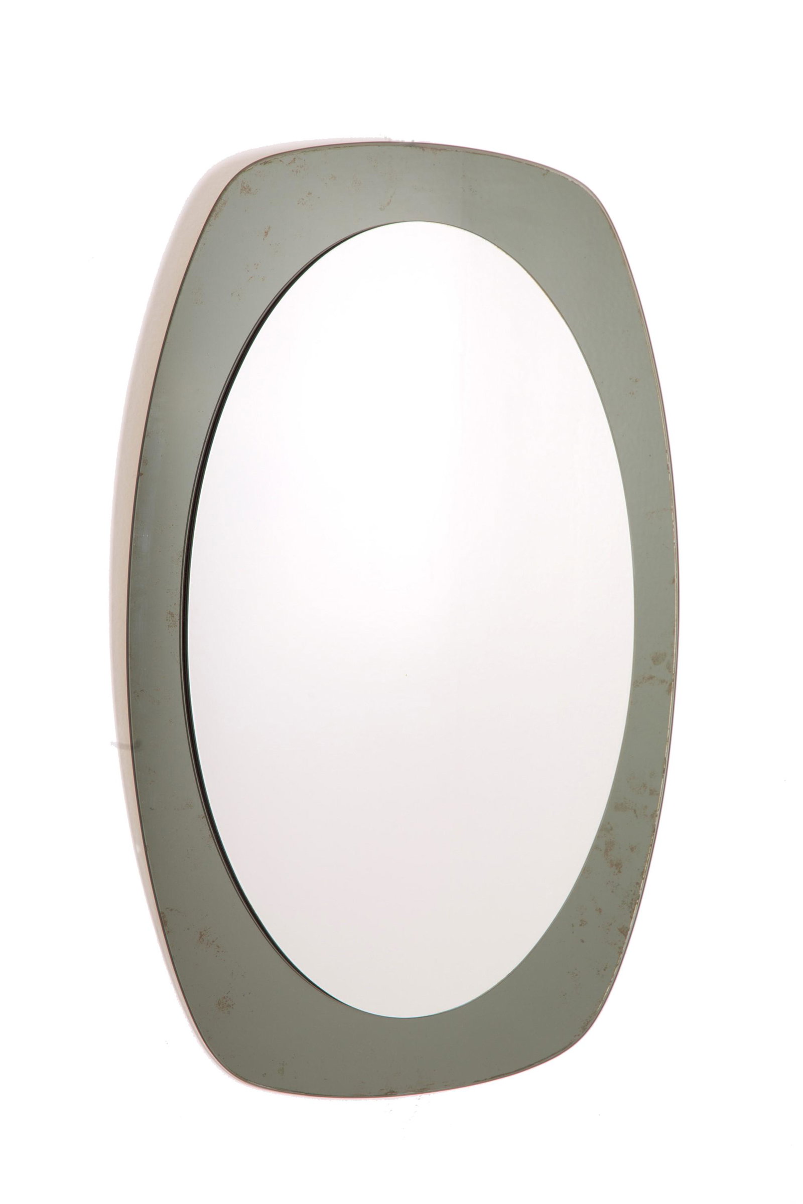 Mirror: Curved and ground mirror. Cristal Art (attr.). 1950s. 70x50 cm approx. Specchiera curvato e molato. Cristal Art (attr.). Anni '50. 70x50 cm ca.