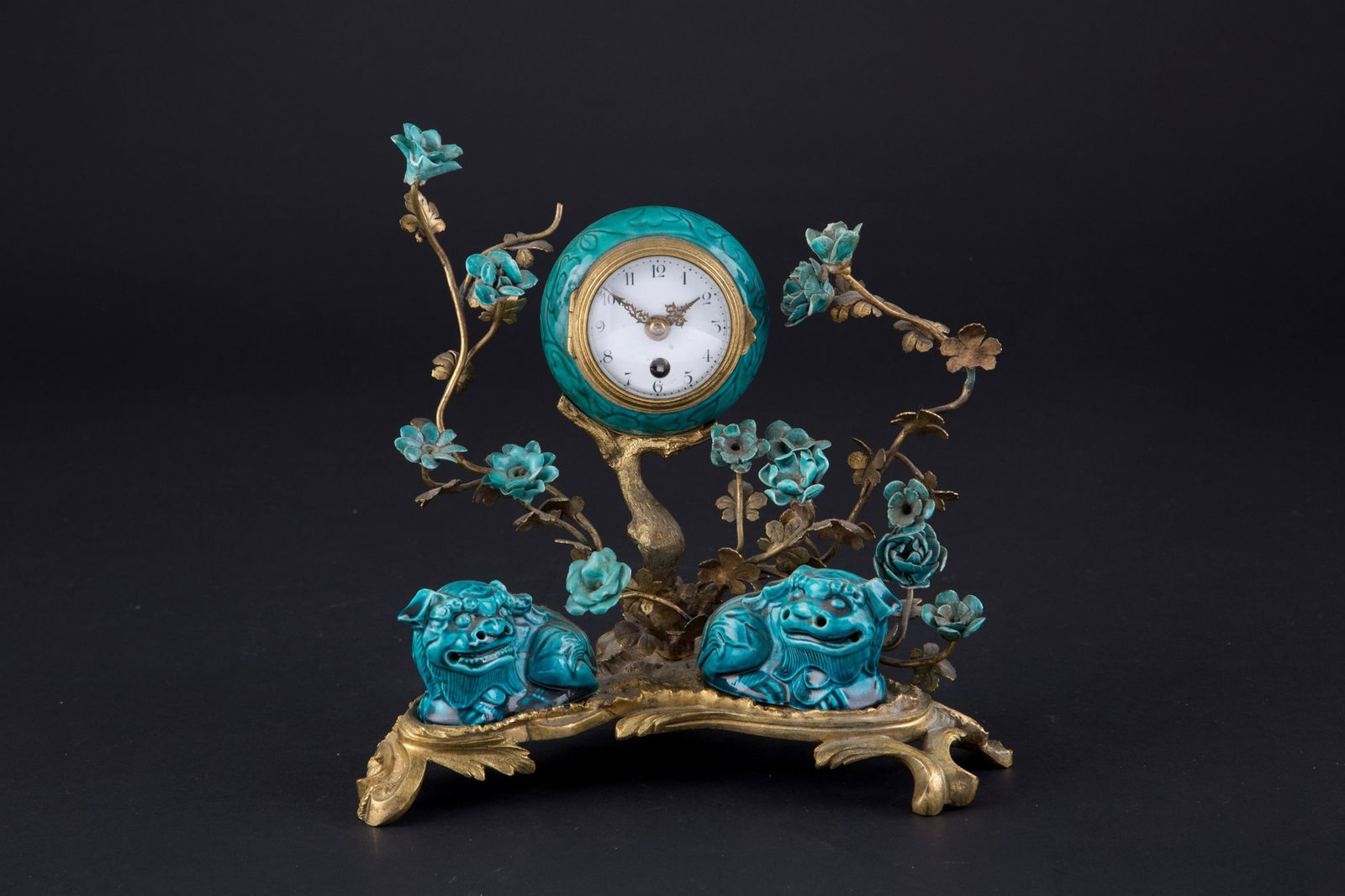 Bronze and porcelain clock (1 of 4)