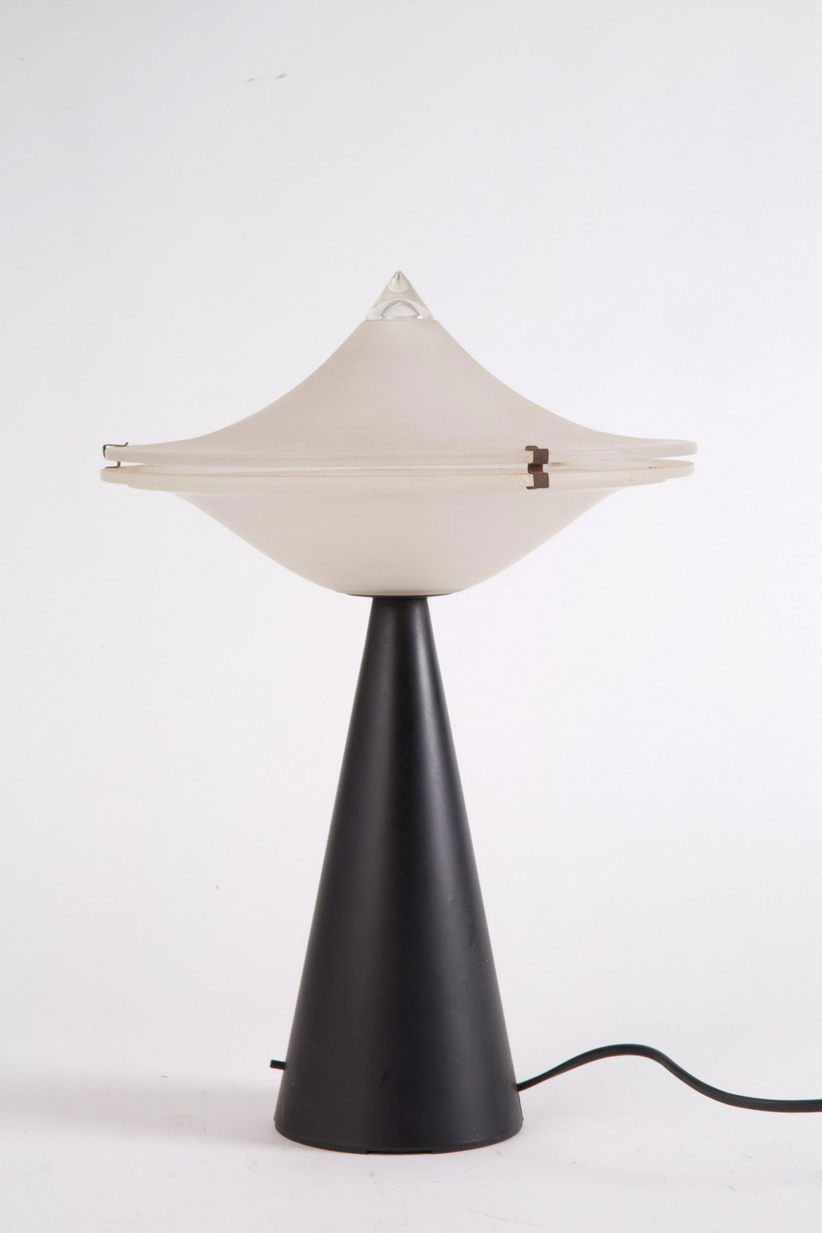 LUCIANO CESARO. ALIEN lamp (1 of 3)