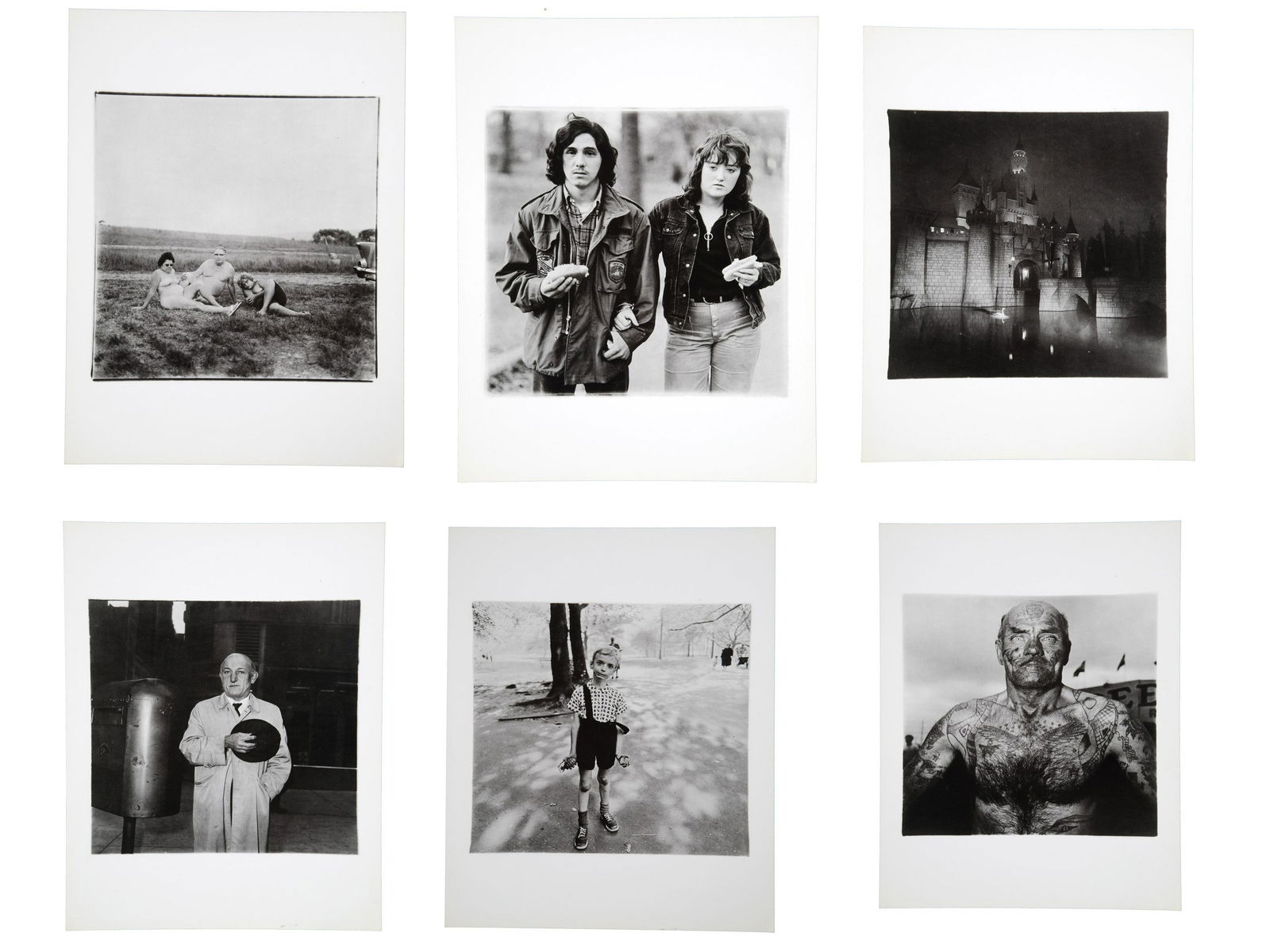 DIANE ARBUS. Portfolio 12 Heliogravures (1 of 10)