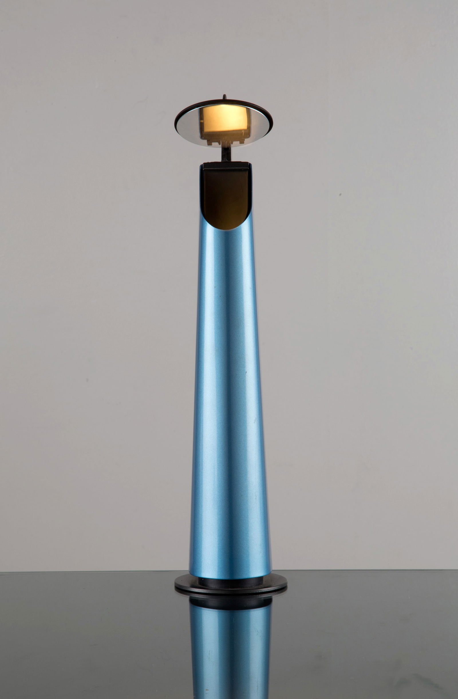 ACHILLE  CASTIGLIONI - PIER GIACOMO CASTIGLIONI. Gibigiana lamp for FLOS (1 of 5)
