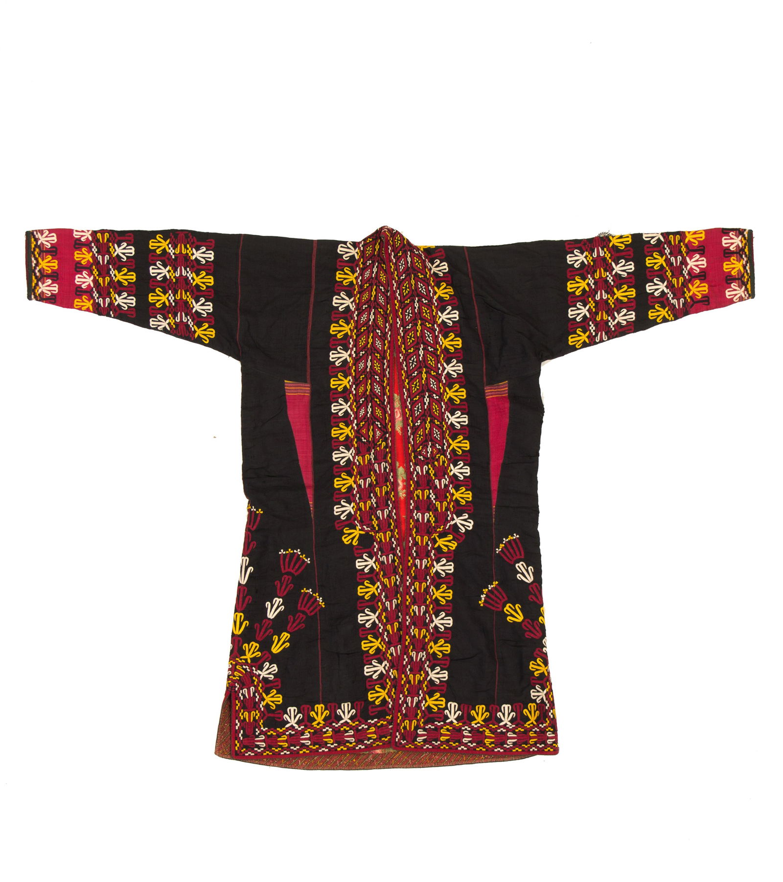 Chyrpy ceremonial dress. Tekke tribe, Western Turkmenistan (1 of 7)