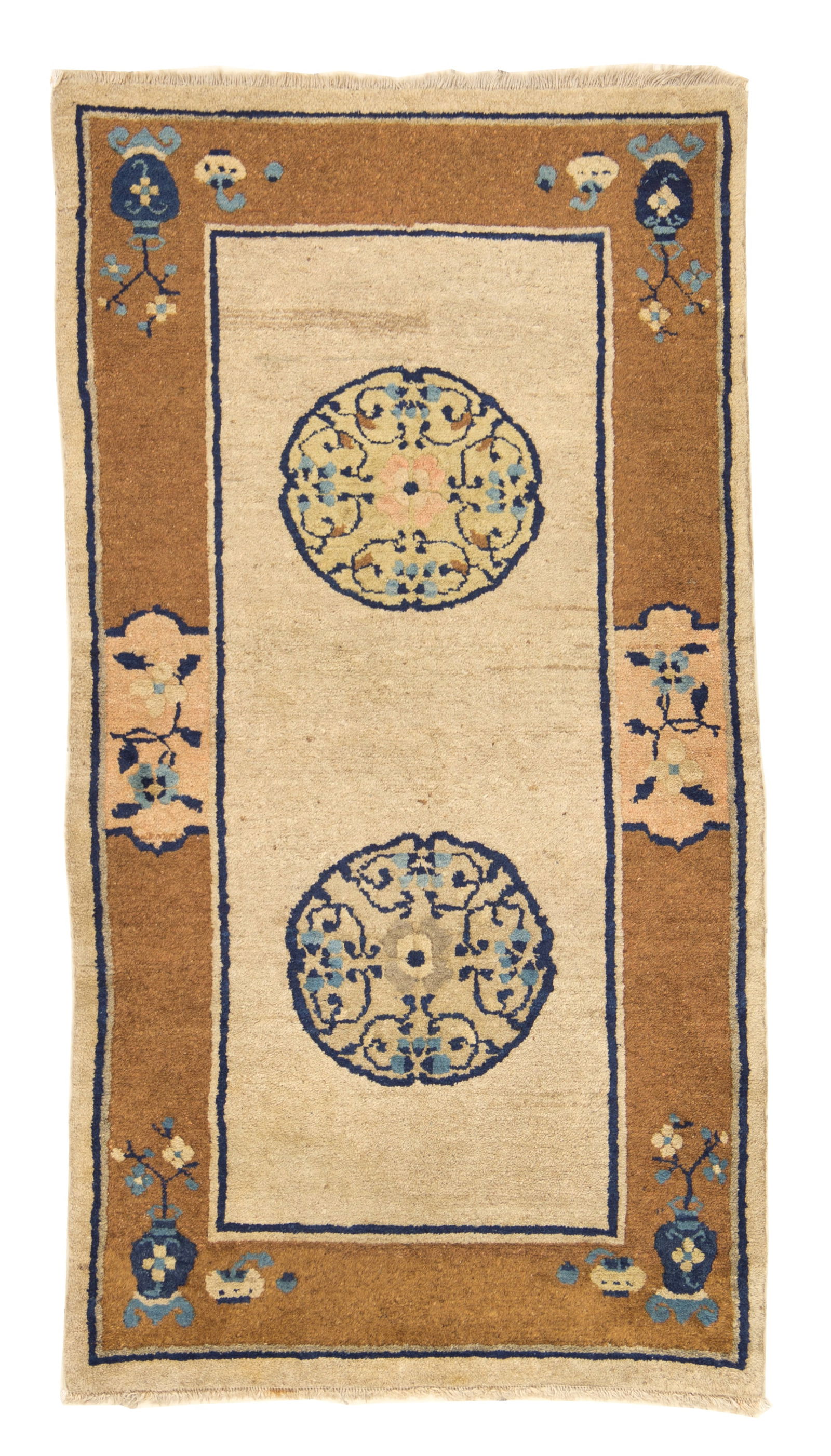 Peking rug. China (1 of 7)