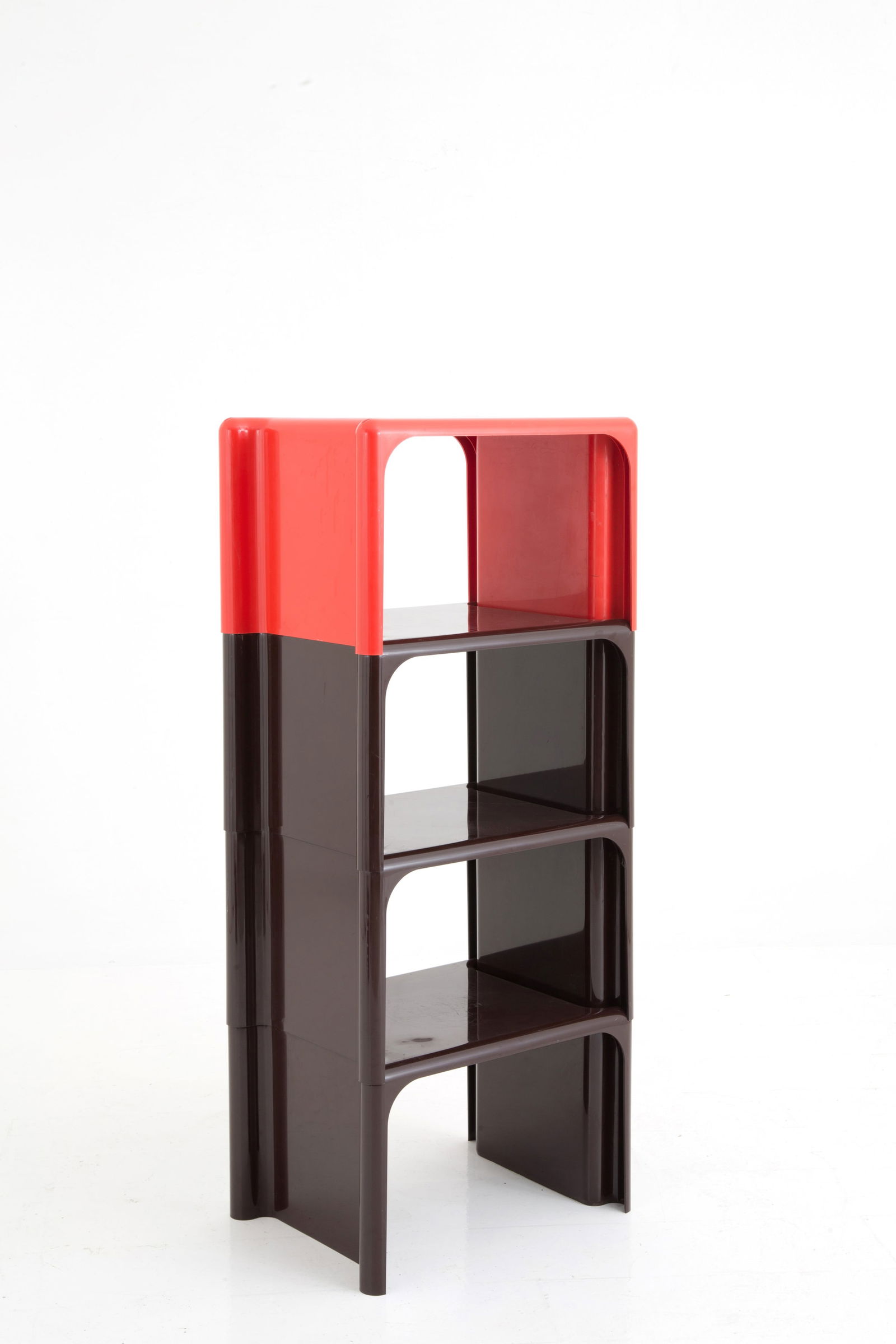 GIOTTO STOPPINO. Four Scagno coffee tables for ELCO: GIOTTO STOPPINO (Vigevano 1926-Milano 2011). Four Scagno model modular tables in plastic material. ELCO production. Marked and signed on the bottom. 32x51x39 cm approx. each one GIOTTO STOPPINO (Vigev