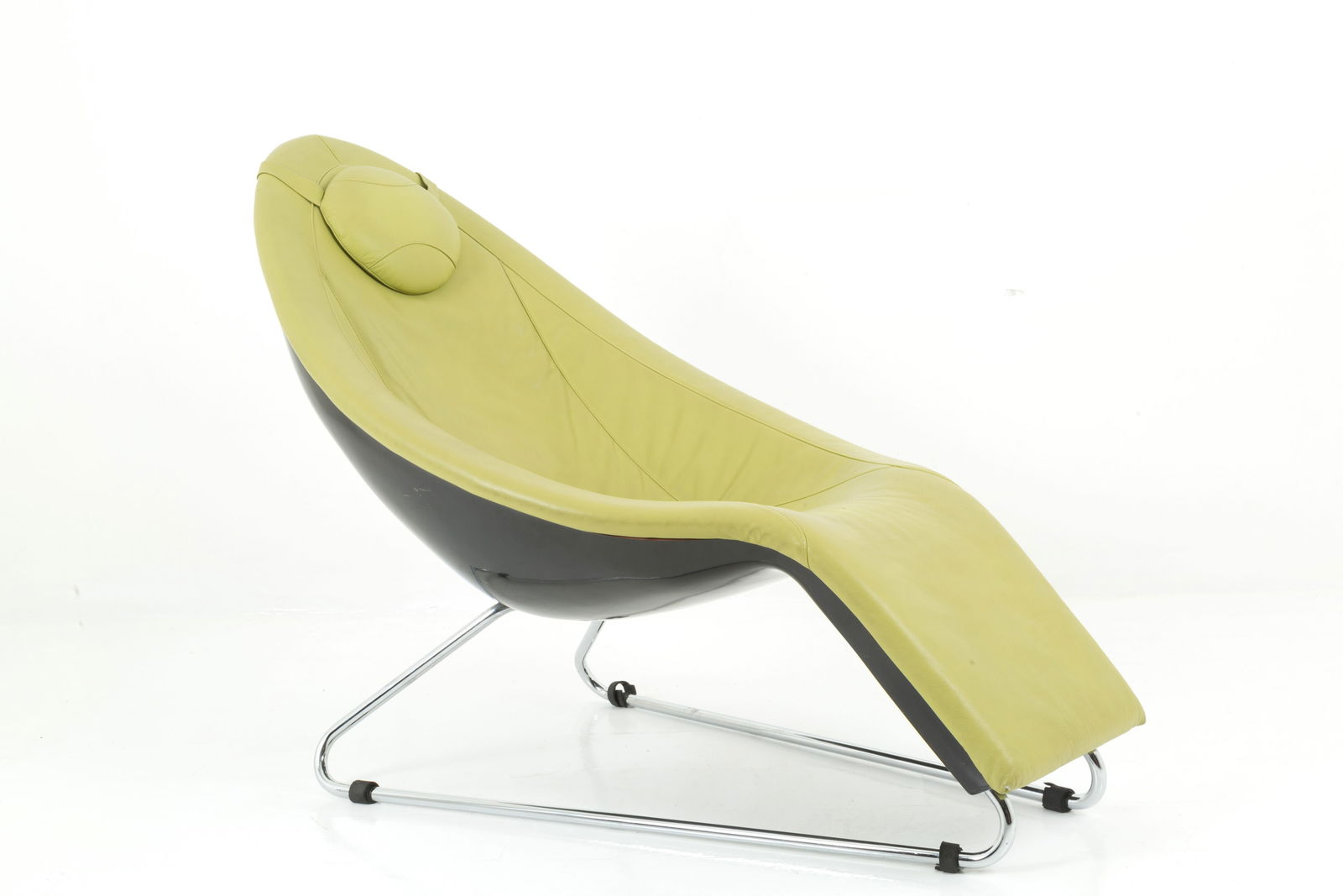 Chaise longue (1 of 6)