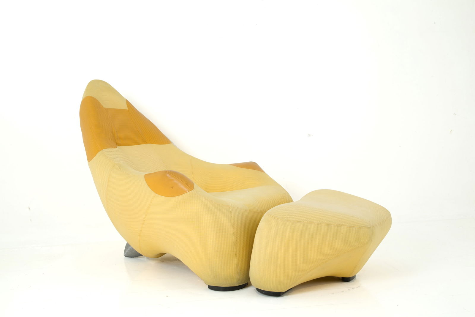 MARC SADLER. Armchair with pouf mod. Hal for CASSINA (1 of 6)