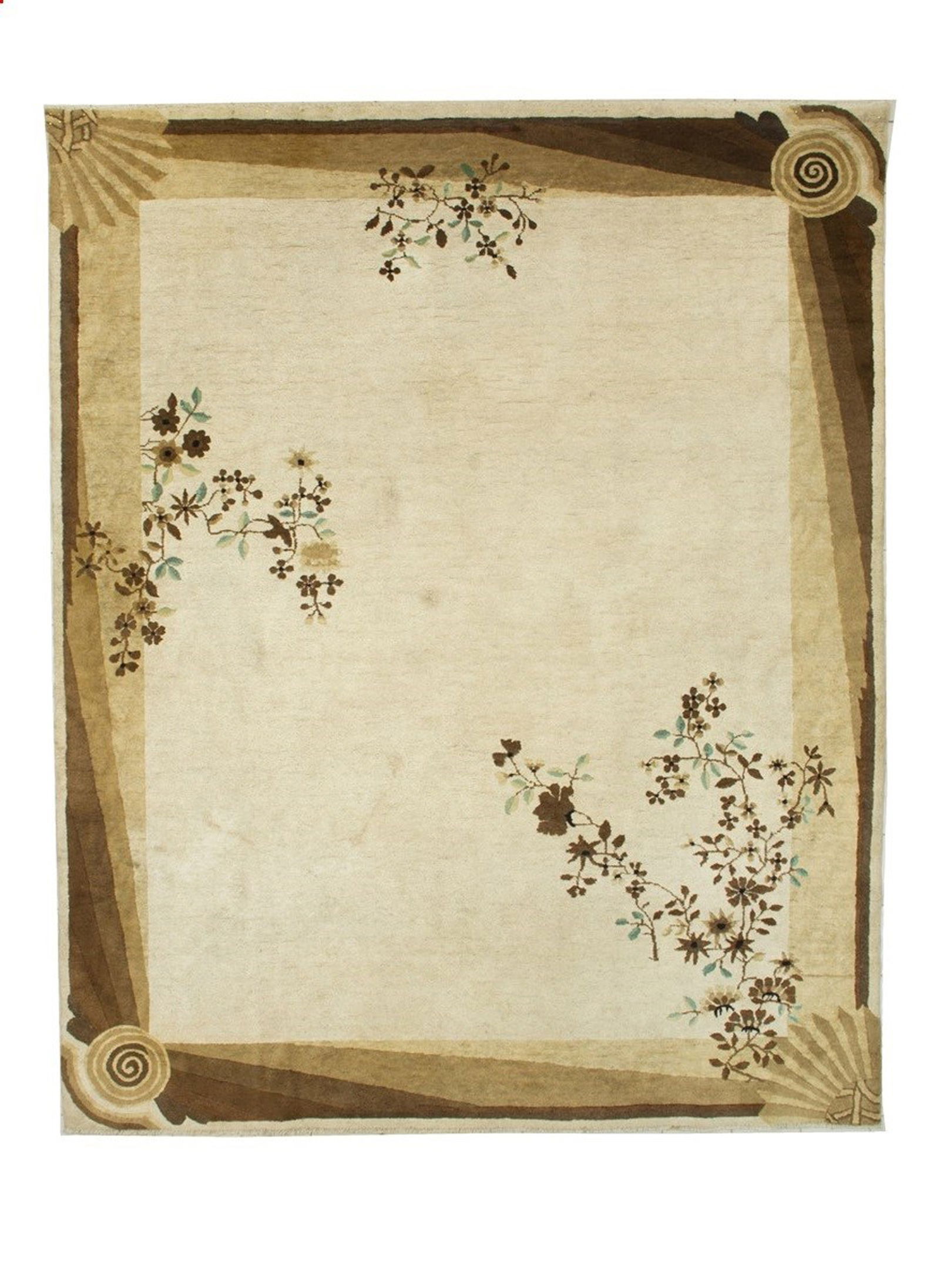 Peking Carpet. China: Peking carpet. China. Art Deco period. Wool and cotton, salt-and-pepper effect. Excellent condition, with small stains and an old invisible restoration on the field. 295x245 cm approx. Tappeto