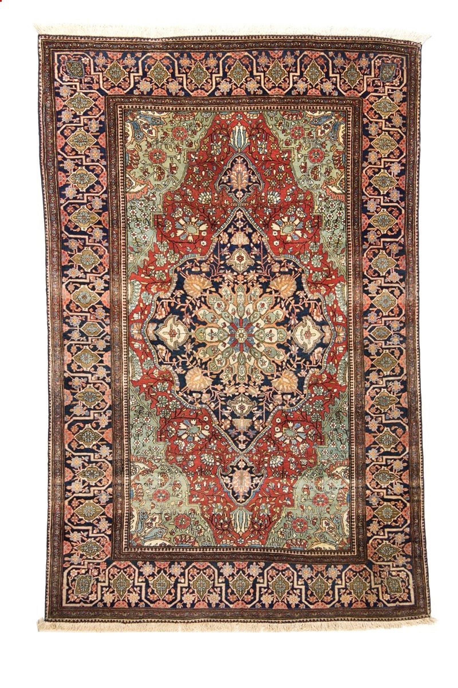 Kashan Mohtashem carpet. Persia (1 of 8)