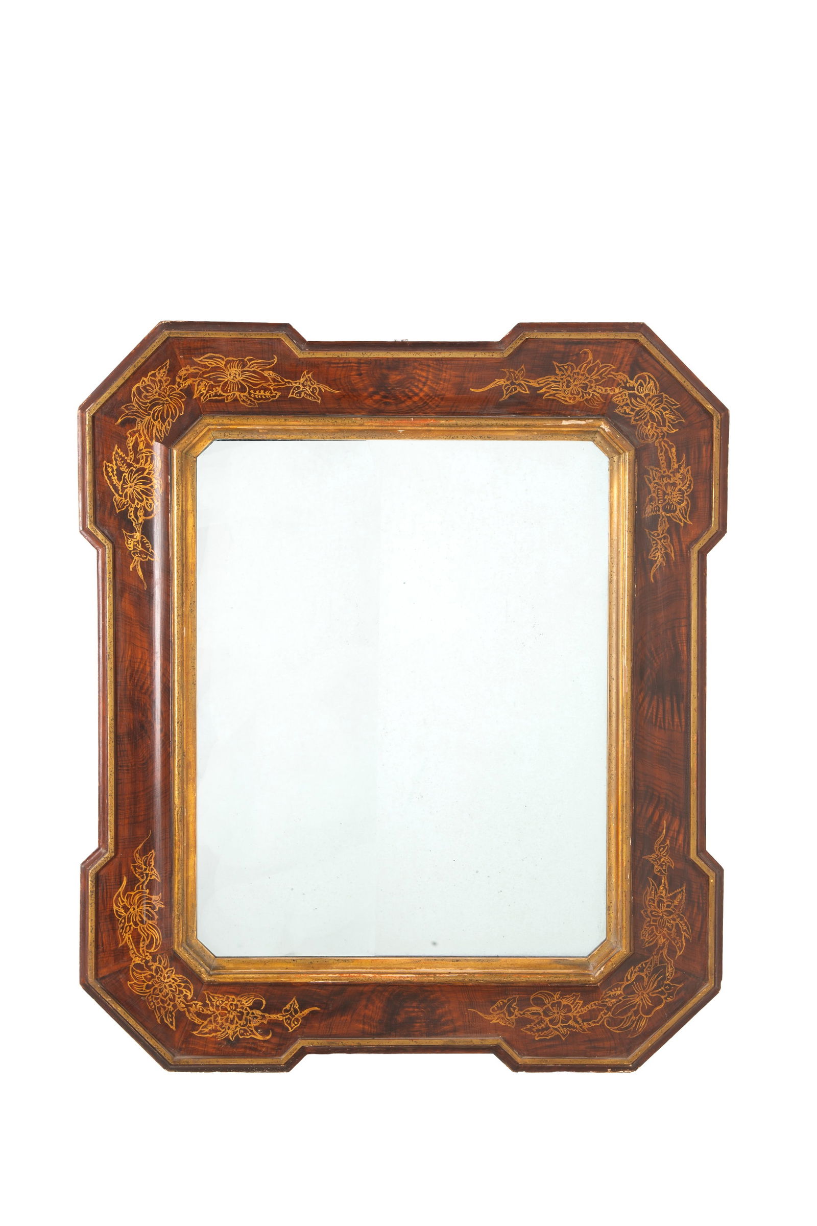 Tray mirror with mercury mirror: Tray mirror in lacquered wood and gold-accented with a mercury mirror. 19th century. 106x91 cm approx. Specchiera a vassoio in legno laccato e lumeggiato in oro con specchio al mercurio. XIX secolo. 1